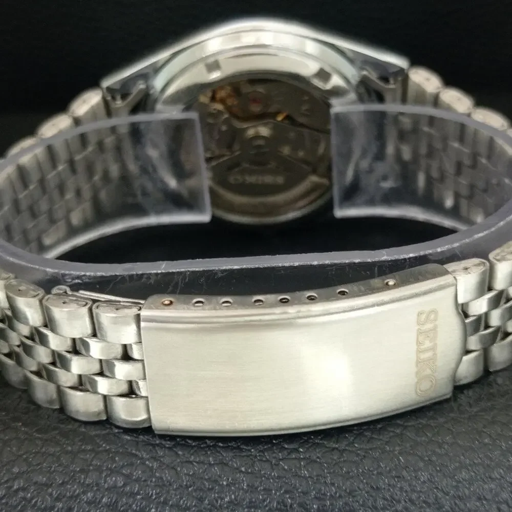 Vintage 1971 Seiko Automatic Mens Silver Watch W/daydate & Red Accents
